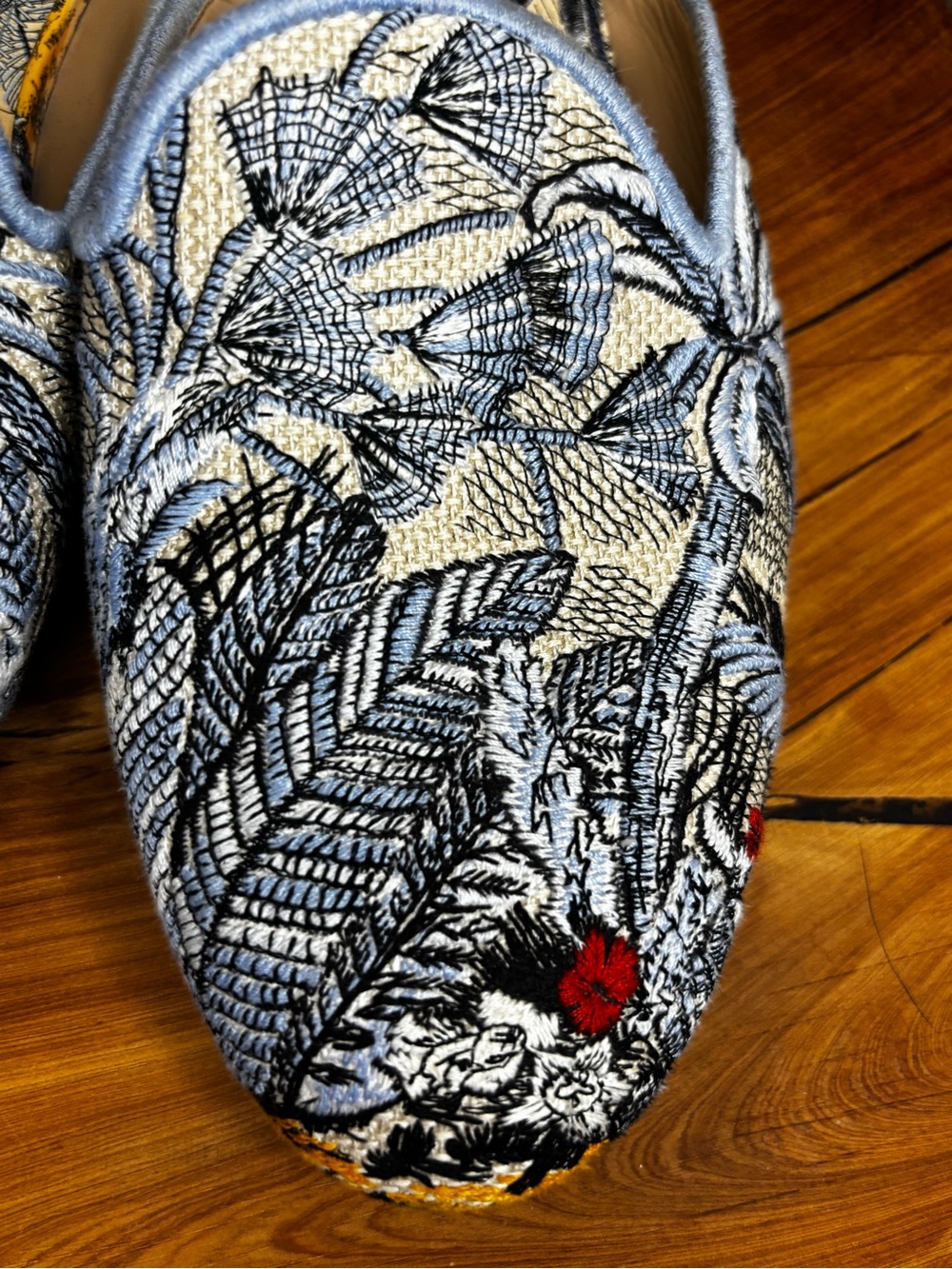 Dior Blue & Cream Embroidered Slip-On Mules with Red Floral Tropical Detail - Picture 4 of 8